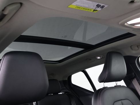 Certified 2026 Volvo XC40 B5 Plus AWD/4WD image 23