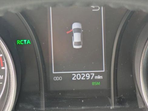 Used 2024 Toyota Camry SE w/ Convenience Package image 10