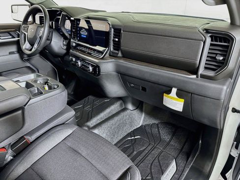 Certified 2026 Chevrolet Silverado 1500 RST w/ LPO, Dark Essentials Package AWD/4WD image 27
