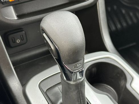 Used 2022 Chevrolet Colorado LT w/ Fleet Safety Package image 22