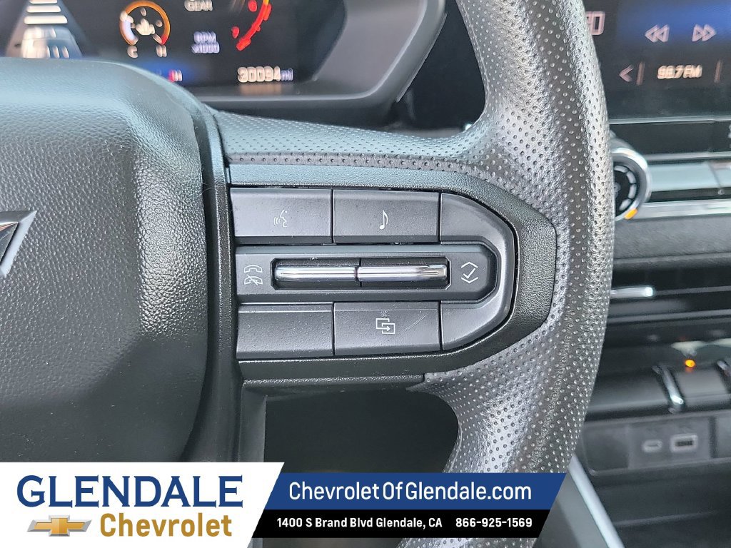 Used 2024 Chevrolet Colorado W/T w/ Technology Package RWD image 23