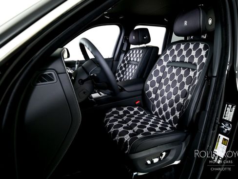 New 2026 Rolls-Royce Cullinan image 13