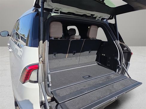 New 2025 Lincoln Navigator Black Label image 8