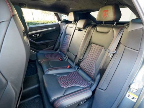 Used 2019 Lamborghini Urus AWD/4WD image 74