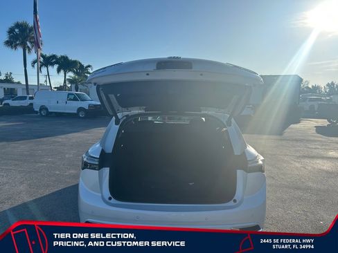 Used 2023 Buick Envision Avenir FWD image 10