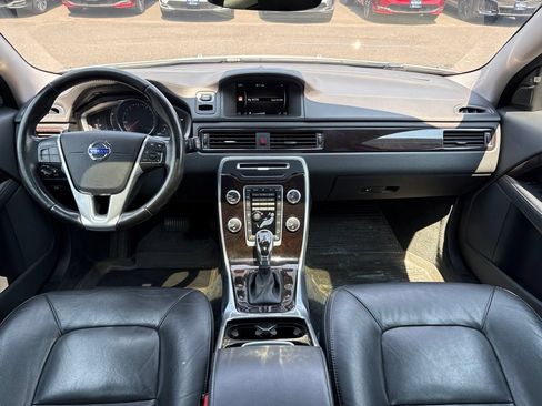 Used 2016 Volvo XC70 T5 Premier w/ Proximity Package AWD/4WD image 26