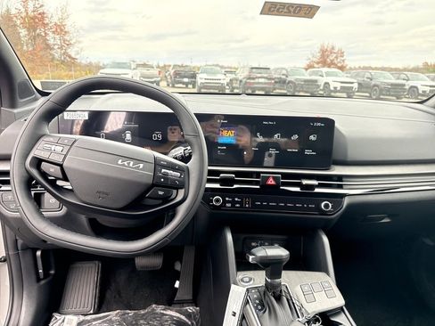 New 2026 Kia Sportage X-Line w/ X-Line Premium Package image 12