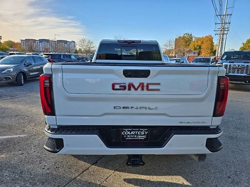 New 2026 GMC Sierra 3500 Denali w/ Denali Reserve Package AWD/4WD image 6