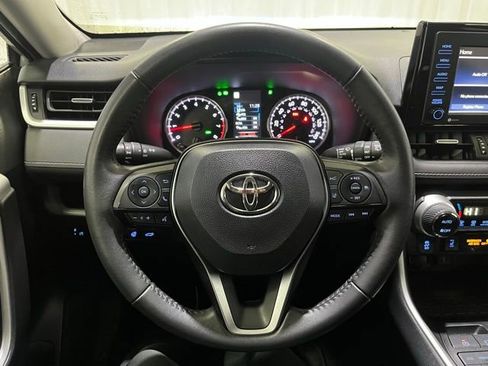 Certified 2022 Toyota RAV4 XLE Premium AWD/4WD image 18