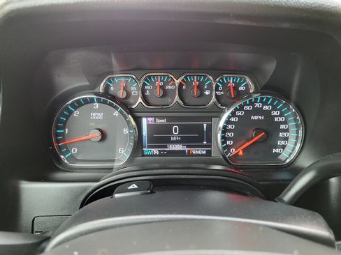 Used 2015 Chevrolet Tahoe LT AWD/4WD image 17
