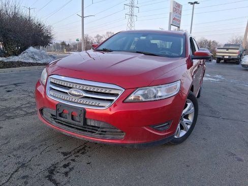 Used 2010 Ford Taurus SEL image 1
