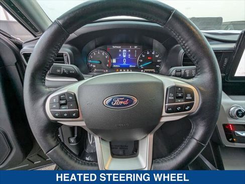 Certified 2022 Ford Explorer XLT w/ Equipment Group 202A image 15