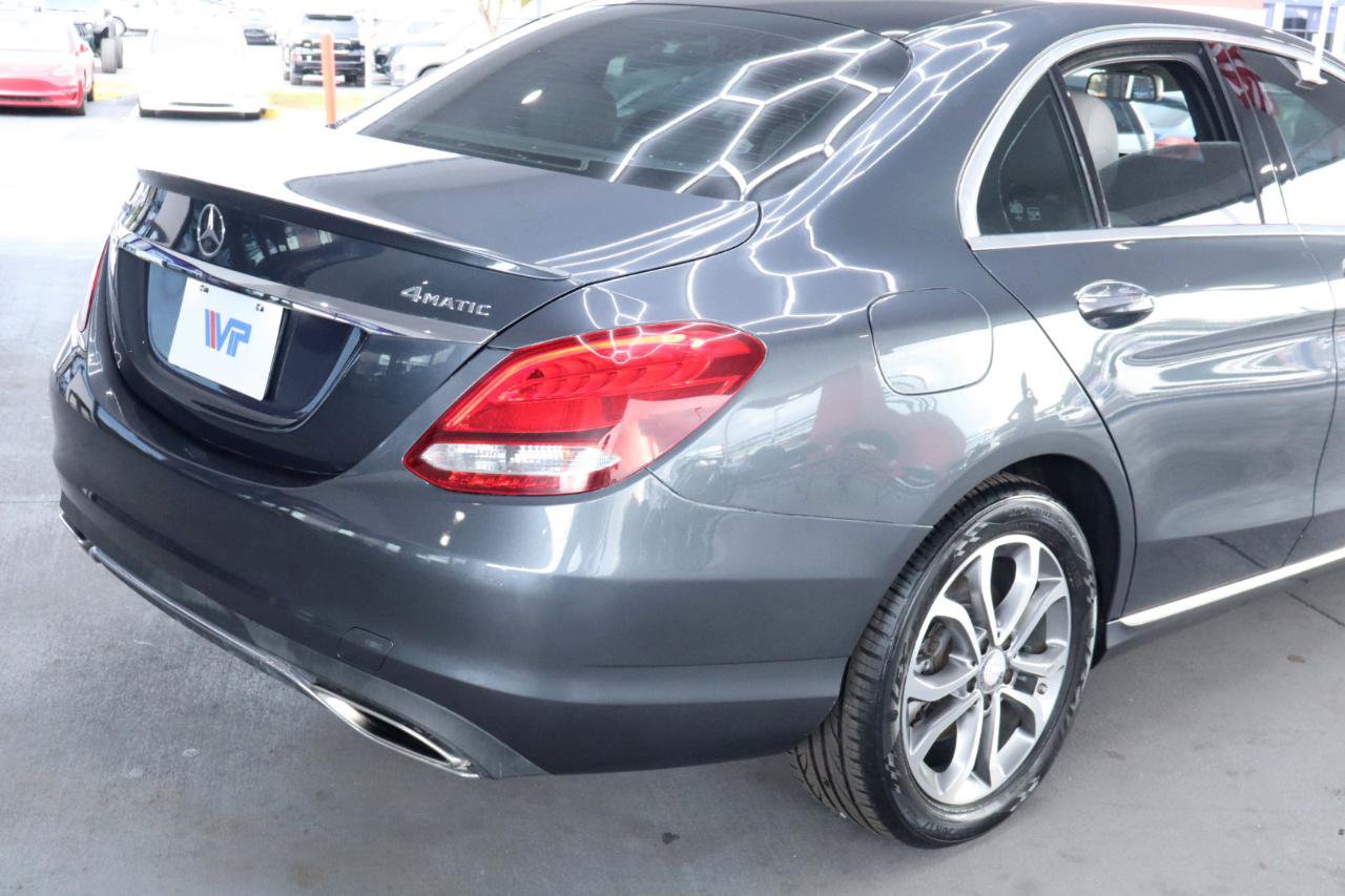 Used 2016 Mercedes-Benz C 300 4MATIC Sedan image 7
