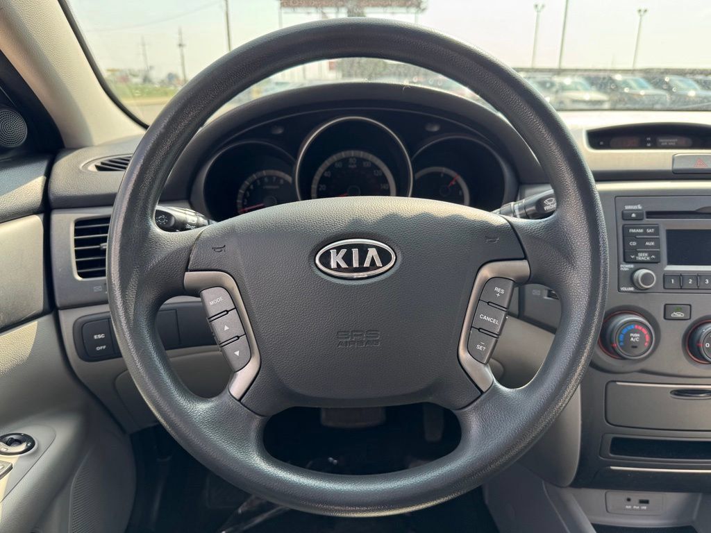 Used 2010 Kia Optima LX FWD image 29