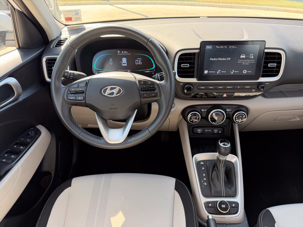 Used 2026 Hyundai Venue SEL FWD image 15