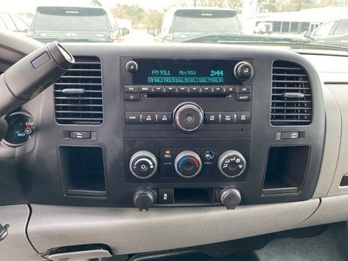 Used 2013 Chevrolet Silverado 1500 W/T image 17