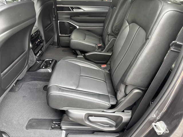 New 2026 Jeep Grand Wagoneer Limited AWD/4WD image 22