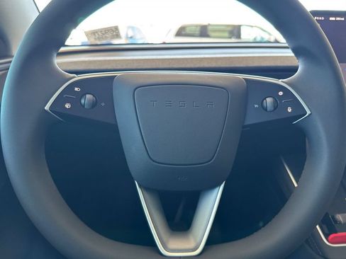 Used 2026 Tesla Model Y Long Range AWD/4WD image 21