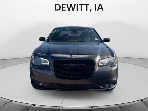 Used 2023 Chrysler 300 S image 8