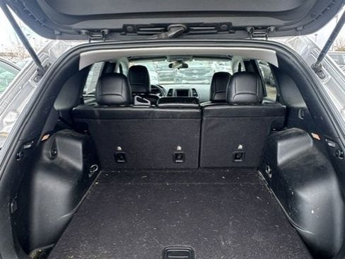 Used 2019 Jeep Cherokee Latitude Plus w/ Cold Weather Group image 22