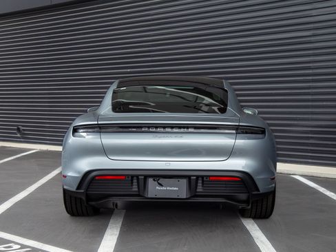 Used 2026 Porsche Taycan 4S AWD/4WD image 6