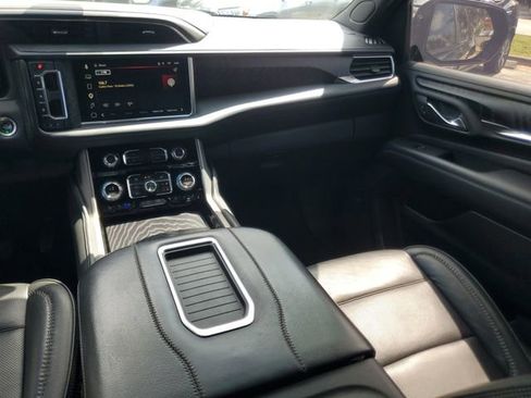 Certified 2022 GMC Yukon XL Denali RWD image 18