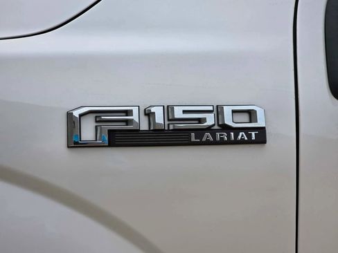 Used 2017 Ford F150 Lariat w/ Equipment Group 502A Luxury image 39