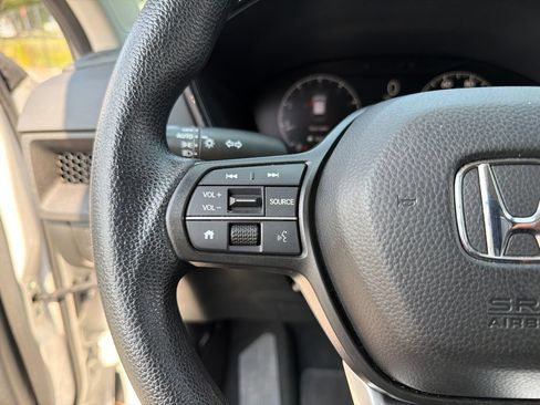 Used 2024 Honda CR-V EX image 15