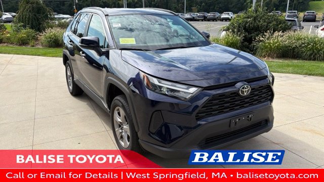 Used 2025 Toyota RAV4 XLE AWD/4WD image 1