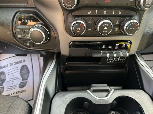 Used 2022 RAM 1500 Big Horn AWD/4WD image 22