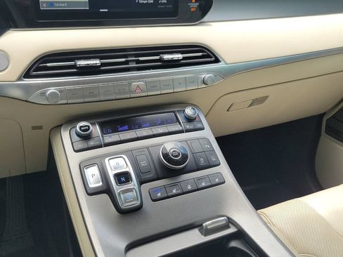 Used 2020 Hyundai Palisade Limited FWD image 14