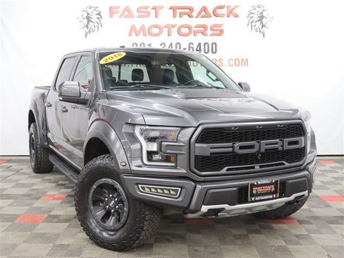 Used 2018 Ford F150 Raptor w/ Equipment Group 802A Luxury image 3