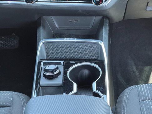 Used 2026 Chevrolet Equinox LT w/ Safety and Technology Package FWD image 14