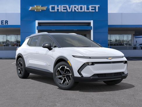 New 2026 Chevrolet Equinox EV LT image 32