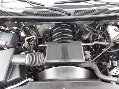 Used 2024 Chevrolet Silverado 2500 LT image 28