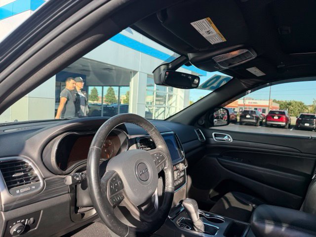 Used 2020 Jeep Grand Cherokee Altitude AWD/4WD image 7