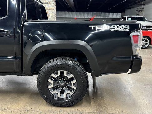 Used 2023 Toyota Tacoma TRD Off-Road w/ Technology Package AWD/4WD image 8