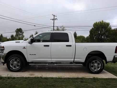 Used 2025 RAM 2500 Big Horn image 33