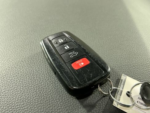 Used 2024 Toyota RAV4 XLE w/ Convenience Package image 30