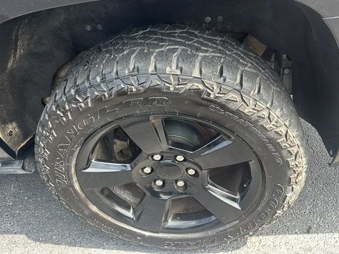 Used 2016 Chevrolet Suburban LTZ AWD/4WD image 34