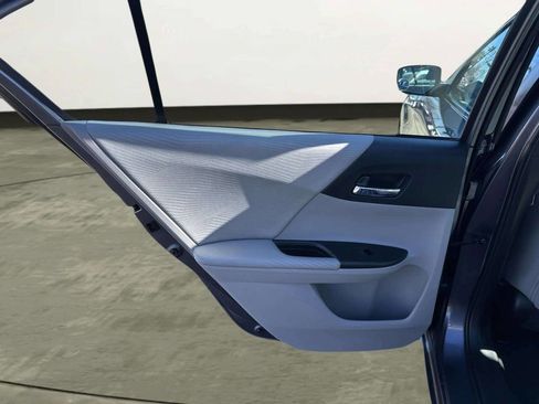 Used 2014 Honda Accord LX image 13