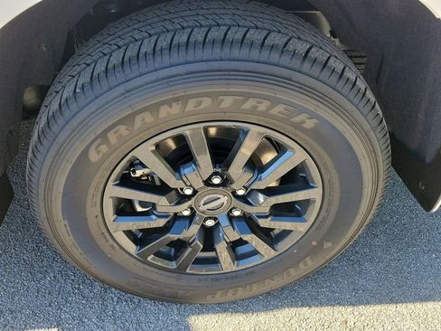 New 2026 Nissan Armada SV image 9