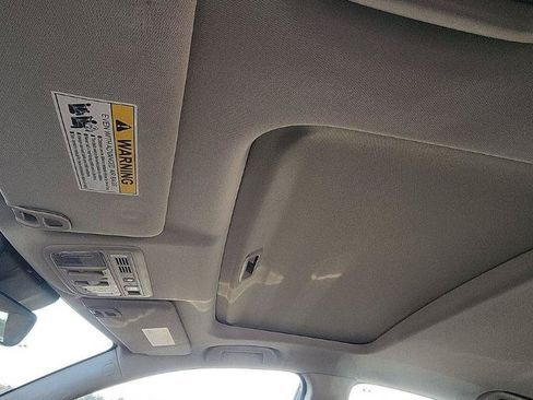 Used 2019 Honda Insight Touring image 16