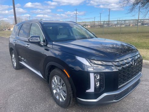 Used 2025 Hyundai Palisade SEL image 2