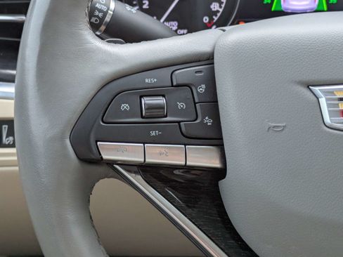 Used 2023 Cadillac XT6 Premium Luxury w/ Technology Package FWD image 26