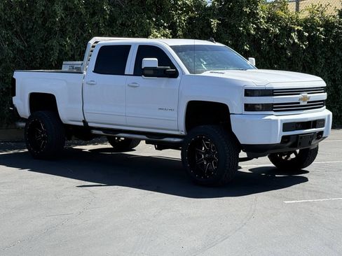 Used 2016 Chevrolet Silverado 2500 LT AWD/4WD image 3