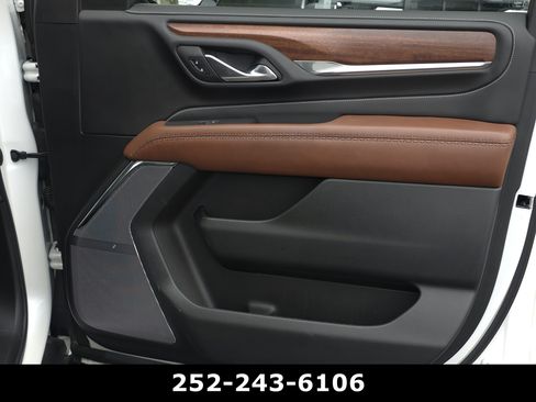 Used 2023 GMC Yukon Denali Ultimate AWD/4WD image 54