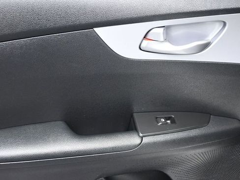 Used 2024 Kia Forte LXS w/ LXS Technology Package image 15