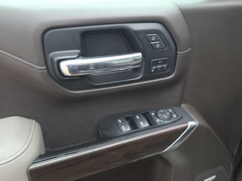 Used 2019 GMC Sierra 1500 SLT AWD/4WD image 11