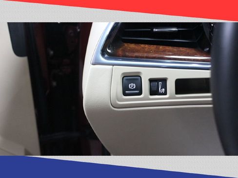 Used 2017 Cadillac XT5 Luxury w/ Driver Awareness Package image 14